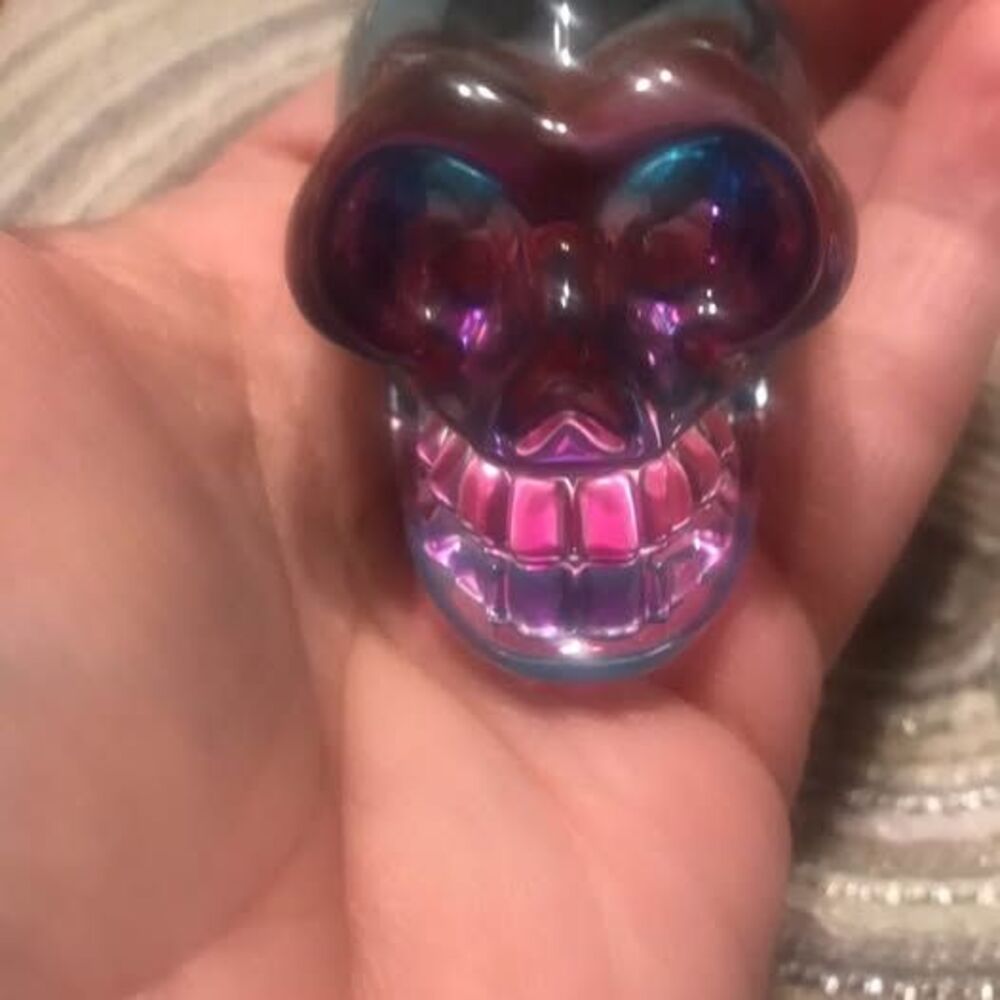 Gorgeous Aura skull skeleton